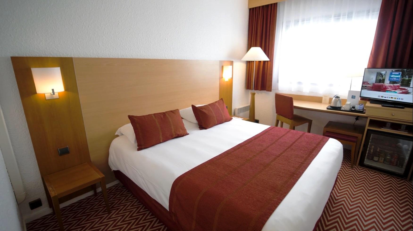 Hotel Forest Hill Meudon Velizy Экстерьер фото